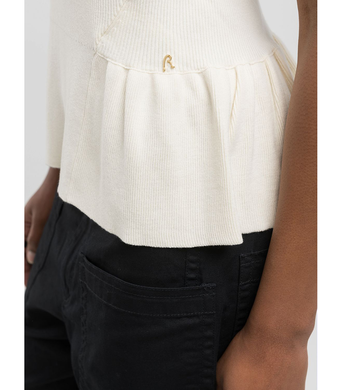 フリル入りディテールのニットトップス 詳細画像 バターホワイト 6